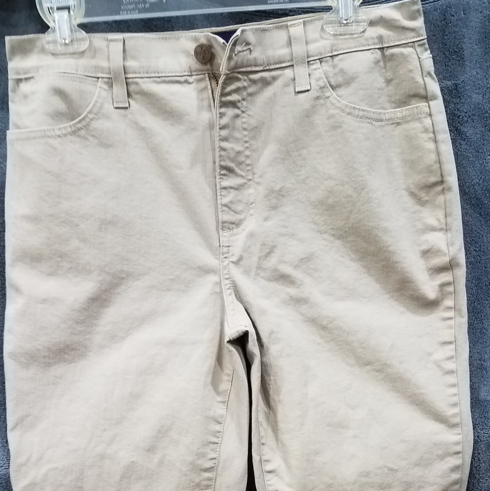 NYDJ Jeans Tan Size 8 Never Worn